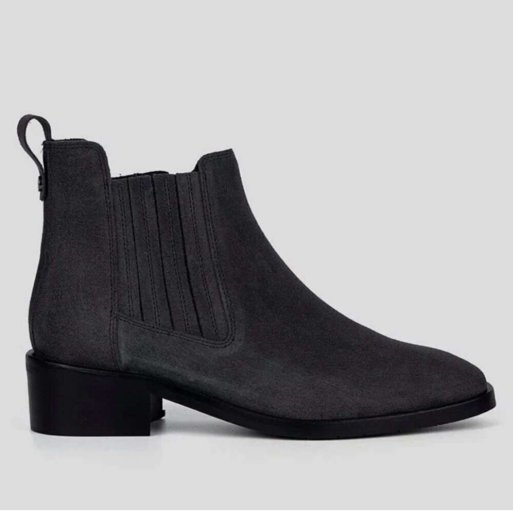 Aquatalia Women’s Carmie Gray Suede Ankle Boot Size 7